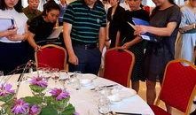 镇江餐饮爆料事件视频,揭露后厨黑幕，食品安全引关注